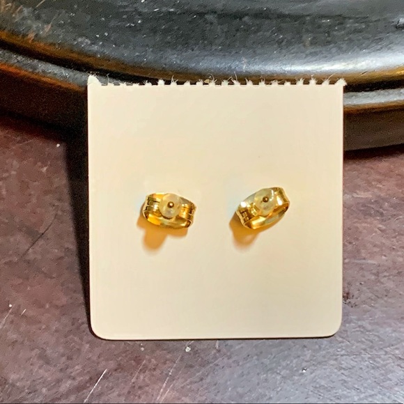 NWT ❤️Gold plated crystal heart studs for birthday -JULY - Picture 2 of 2